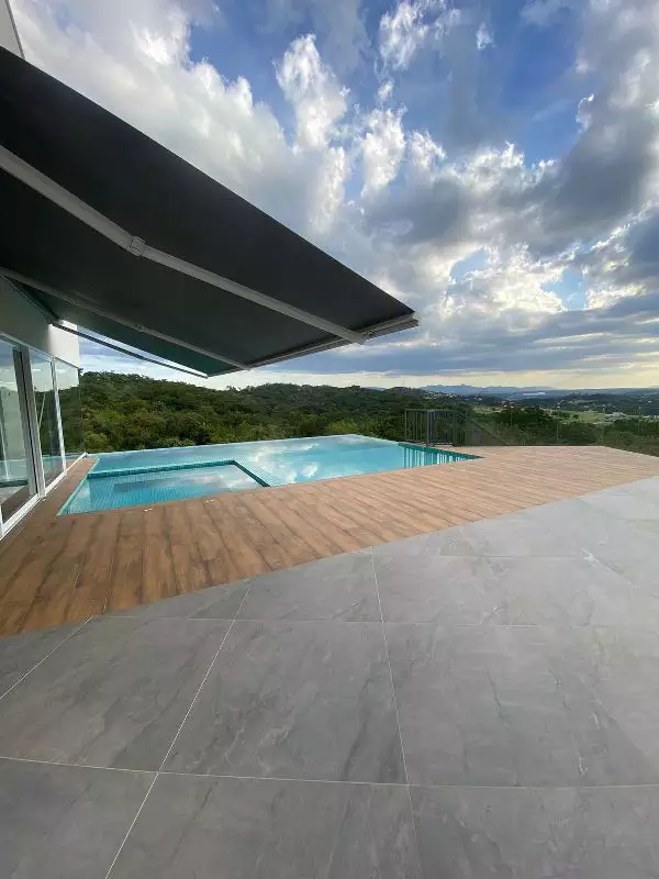 Casa de luxo no condominio Gran Royalle.