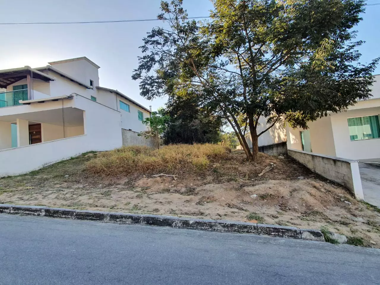 Lote PLANO Condomínio Ouro Verde