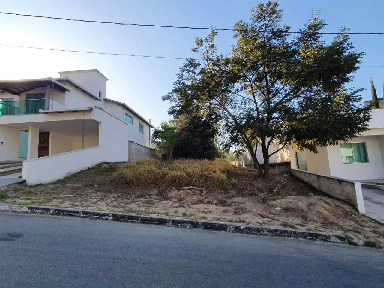 Lote PLANO Condomínio Ouro Verde