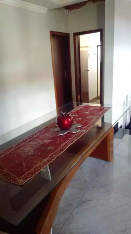 EXCELENTE CASA