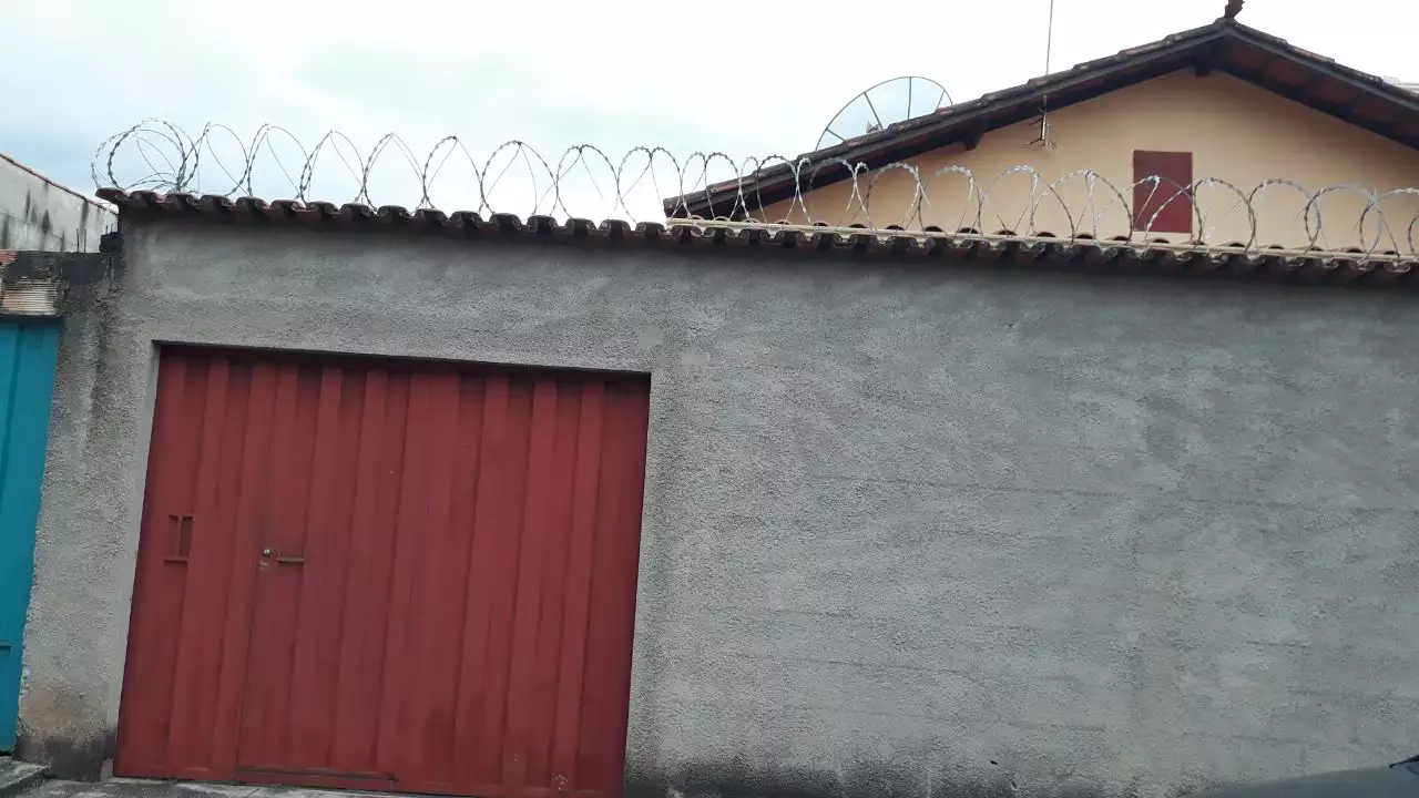 Casa à venda, 3 quartos, 8 vagas, Dom Bosco - Betim/MG