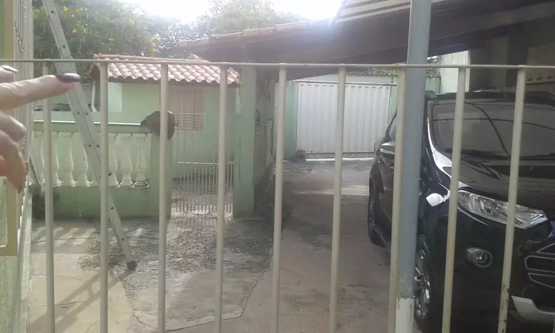 LINDA CASA NO BRASILEIA PERTO DA ESCOLA RAUL SARAIVA RIBEIRO