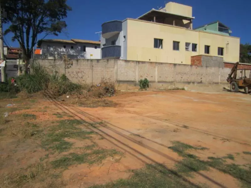 Lote em Betim bairro Jardim Brasília - Atrás do Hospital Regional