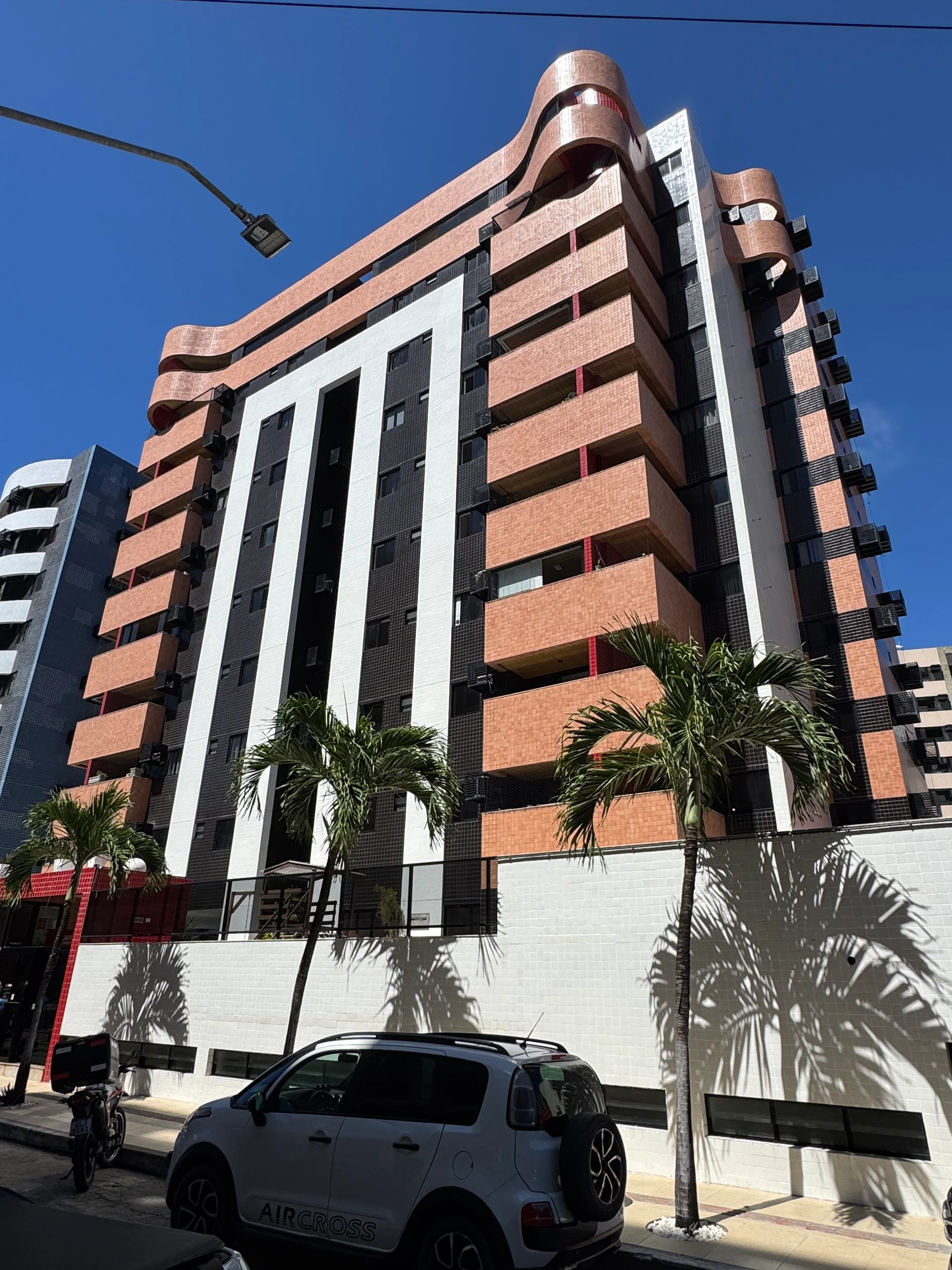 Apartamento na ponta verde