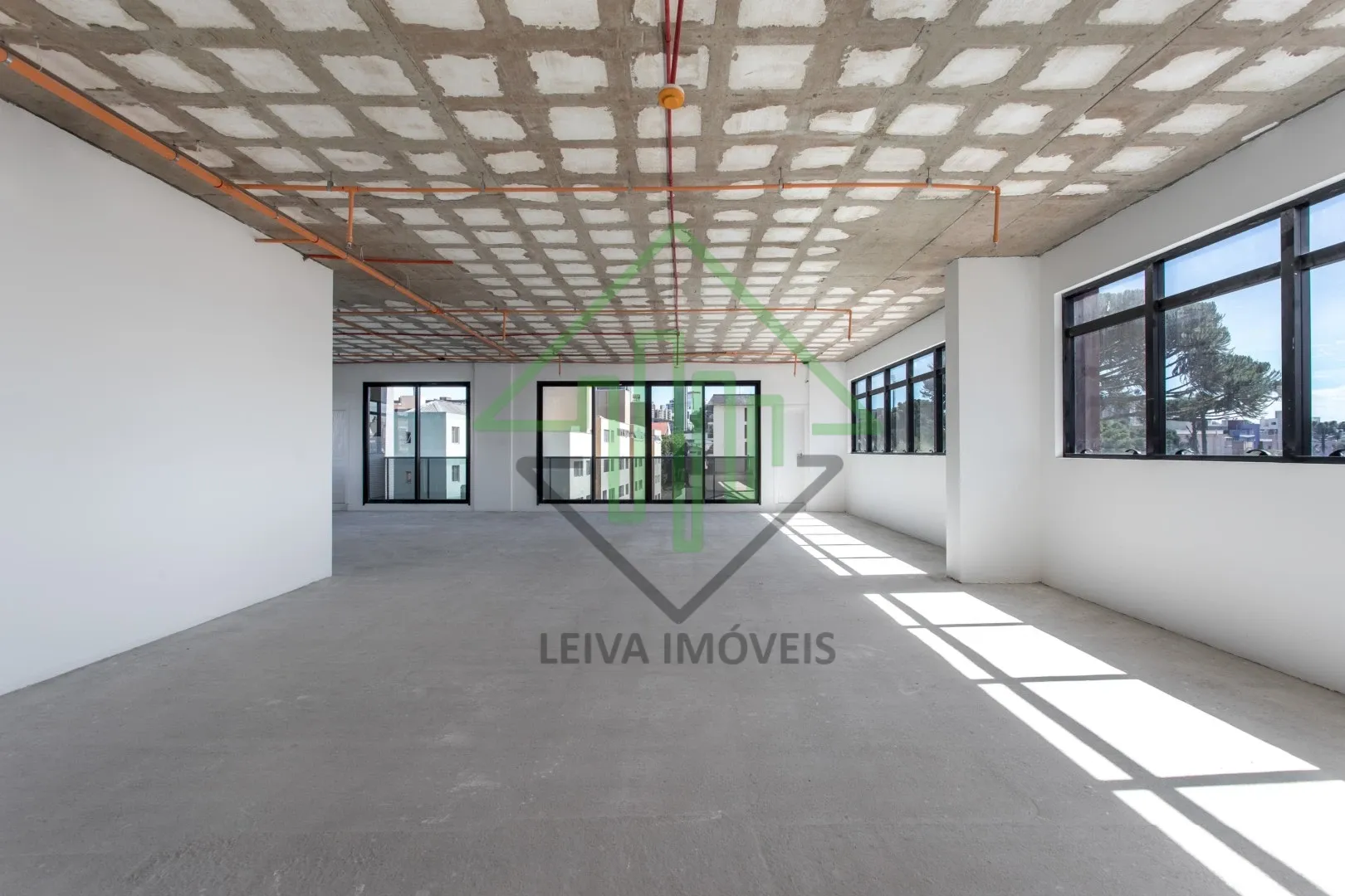 Conjunto Comercial / Sala à venda, 2601m² - Alto da Glória