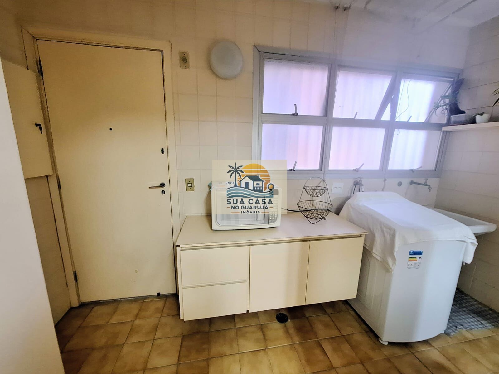 Apartamento 3 Dormitórios 1 suíte 135m² 4 Banheiros 2 vagas Pitangueiras, Guarujá/SP