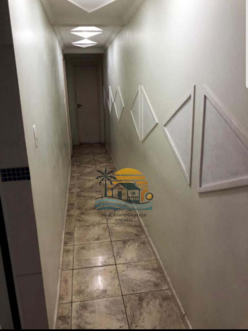 Apartamento à venda no bairro Vila Alzira em Guarujá/SP