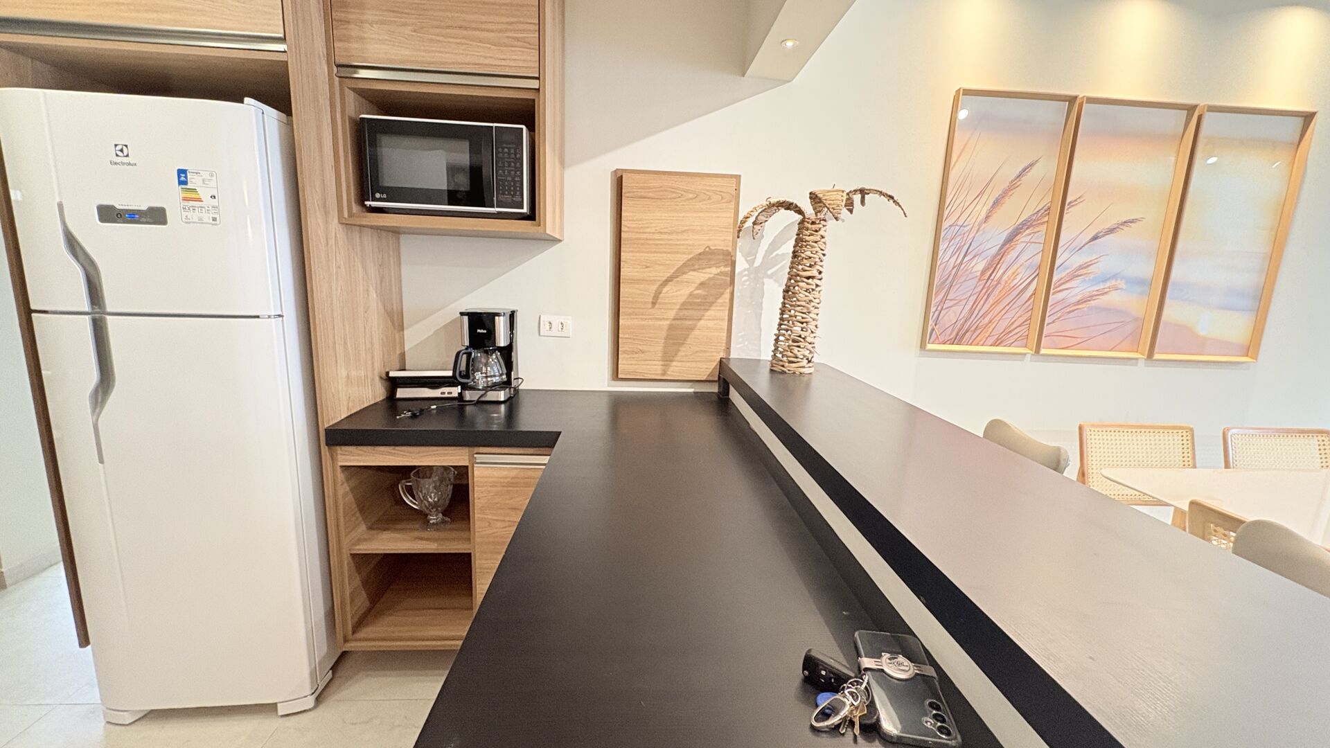APARTAMENTO LUXO FRENTE MAR GUARUJÁ |  PITANGUEIRAS | 3 DORMITORIOS  |  2 VAGAS  |  LAZER CLUBE