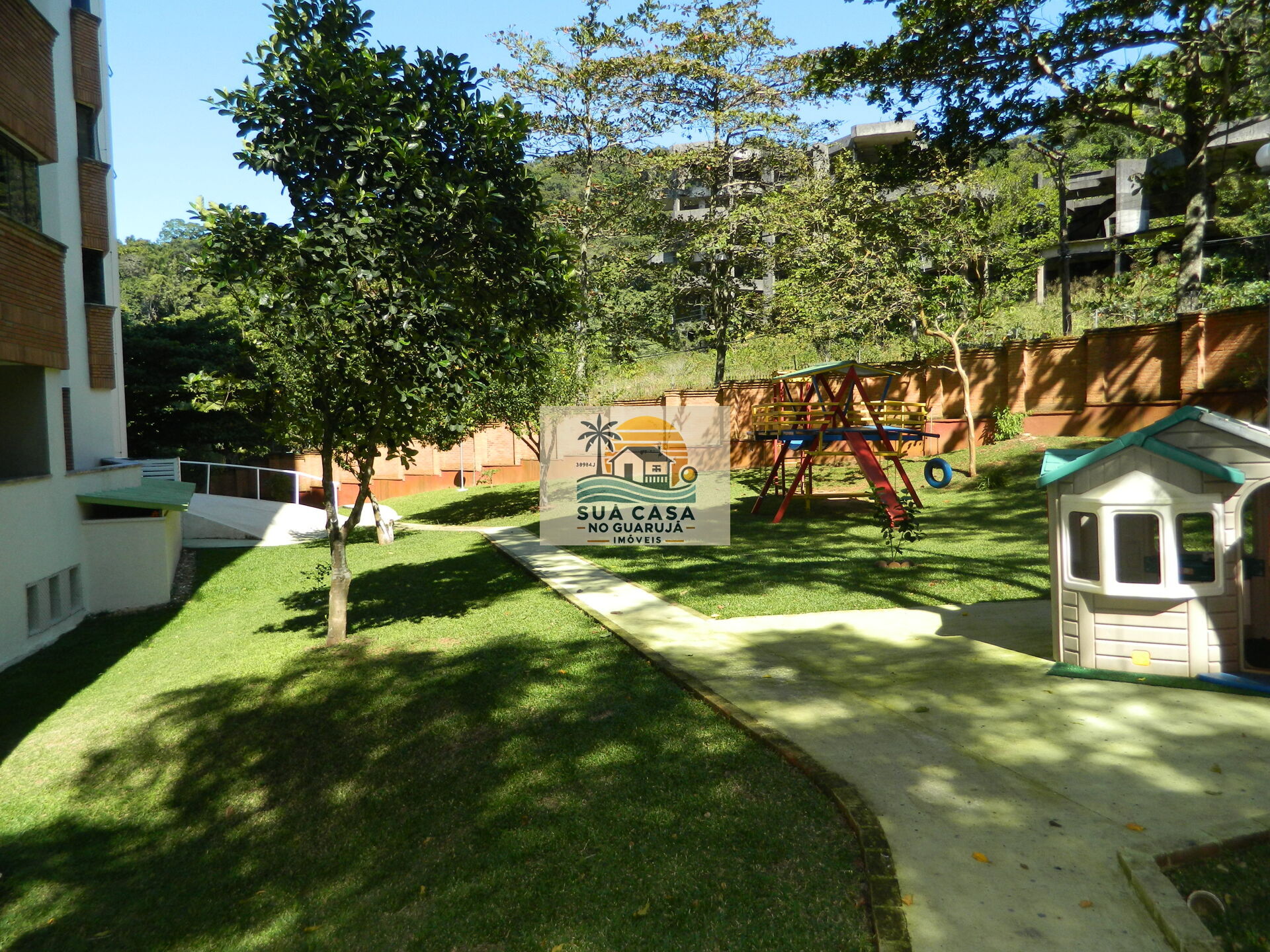 Condominio Sorocotuba Guaruja - Apartamento à venda no bairro Morro Sorocotuba em Guarujá/SP