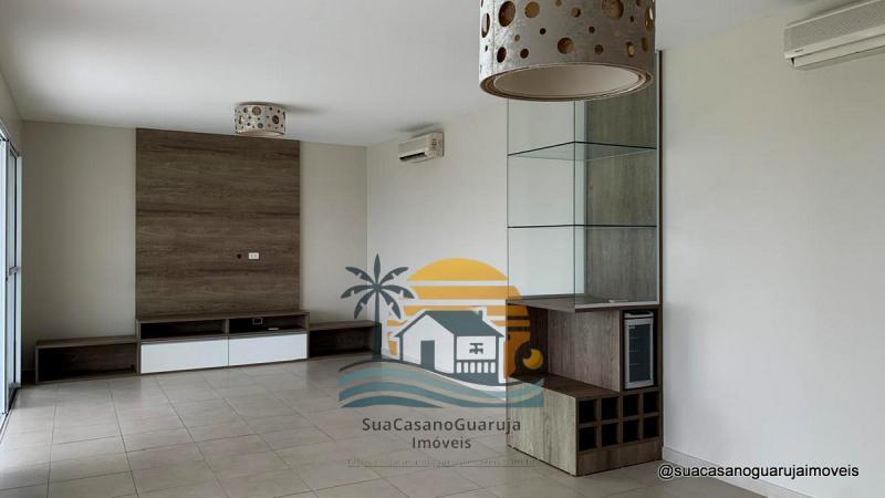 Apartamento à venda no bairro Parque Enseada em Guarujá/SP