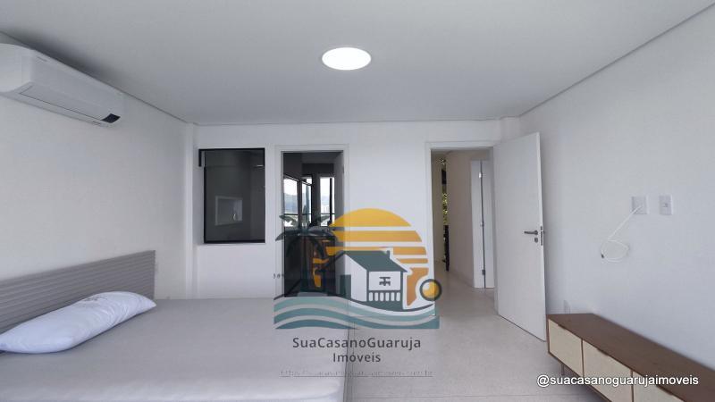 Casa à venda no bairro Peninsula em Guarujá/SP
