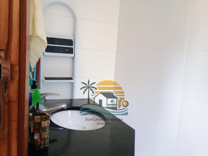 Apartamento à venda no bairro Vila Alzira em Guarujá/SP