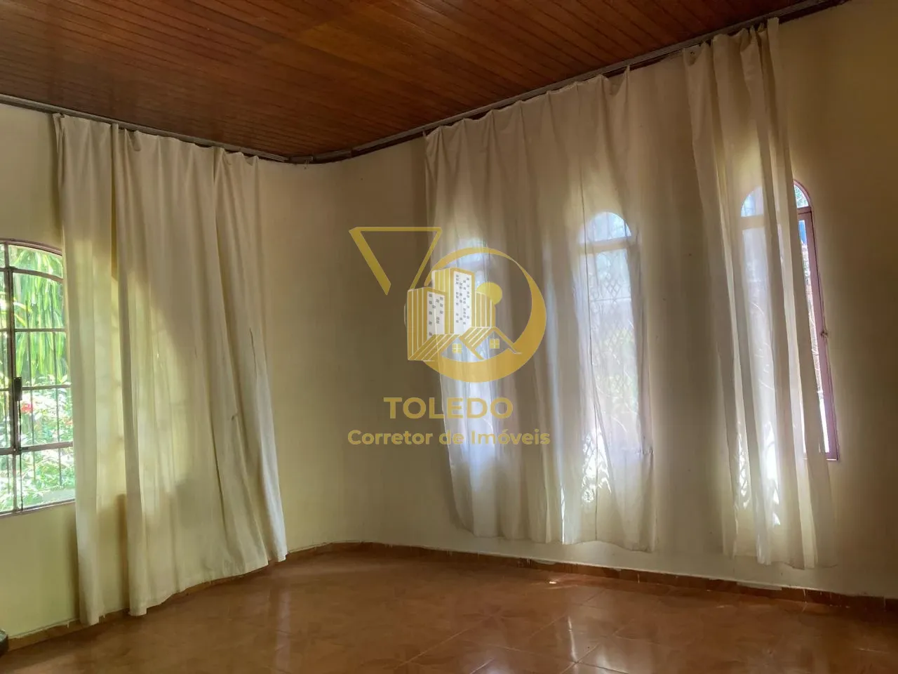 Casa a venda no bairro São Sebastião fundo com av das torres 