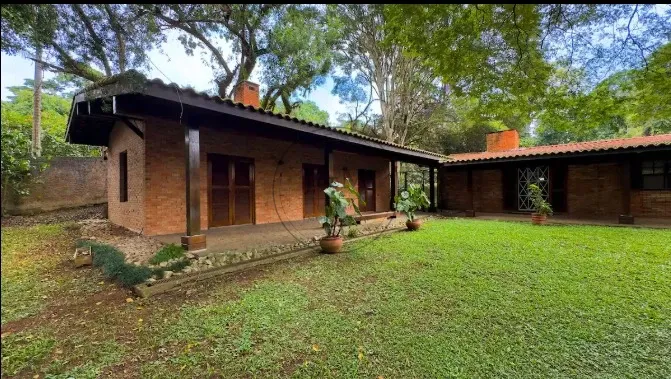 Casa à venda na Granja Viana – Cotia/SP