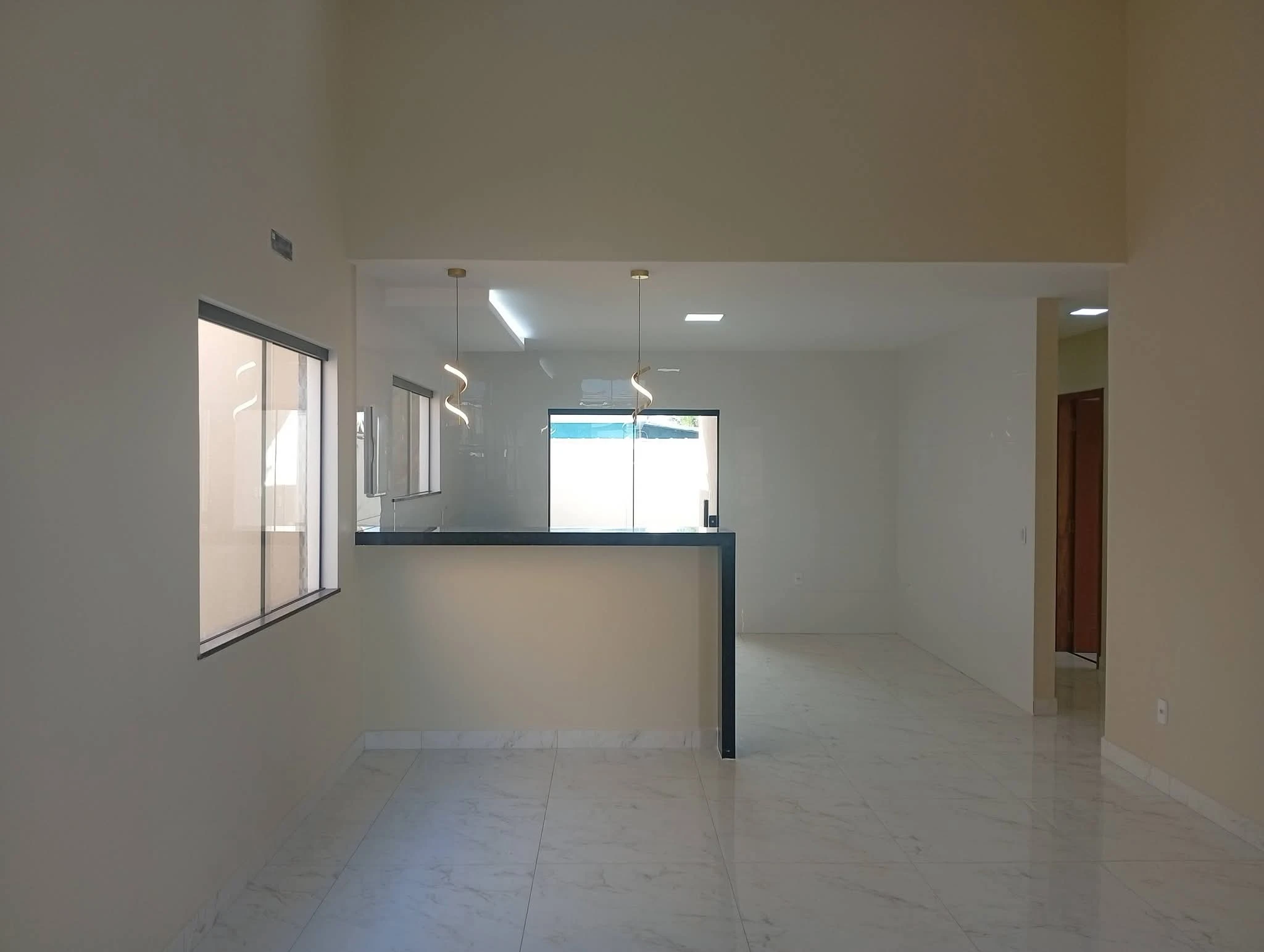 JÁ PENSOU EM MORAR NESSA MARAVILHOSA CASA?