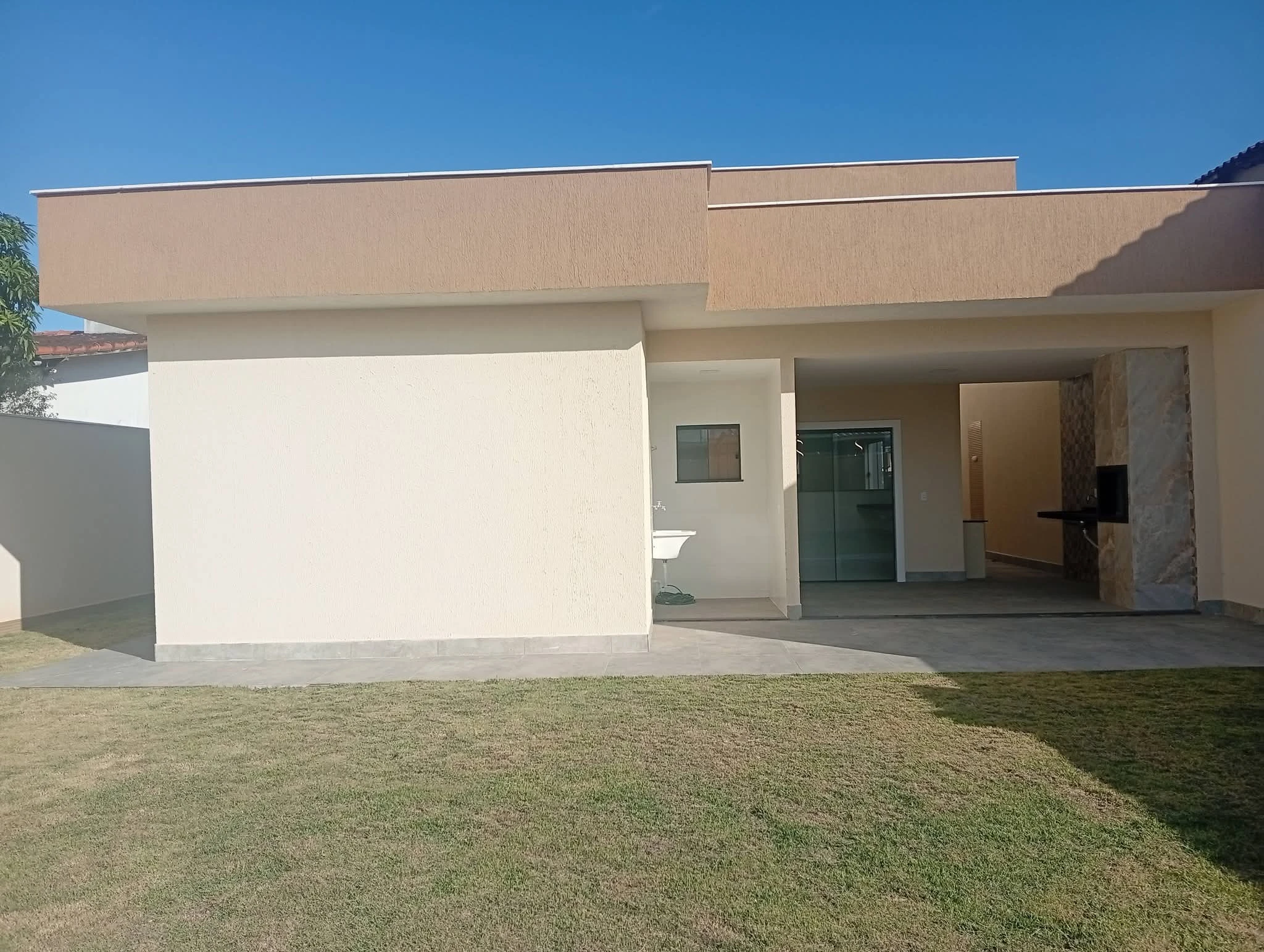 JÁ PENSOU EM MORAR NESSA MARAVILHOSA CASA?