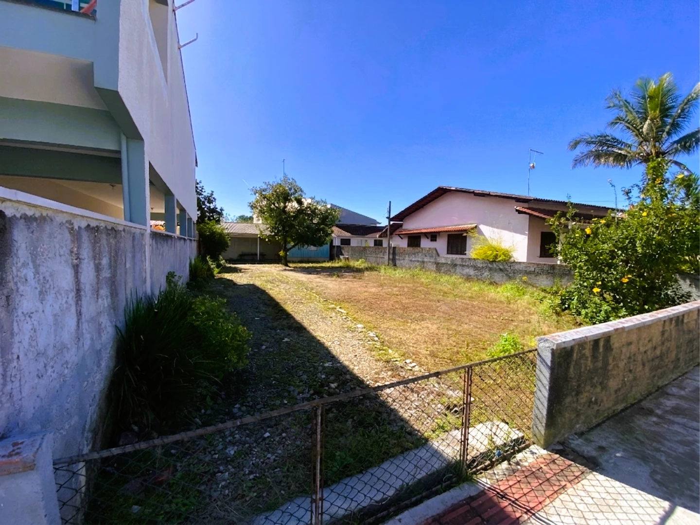 TEERENO COM 420m² PRÓXIMO A 3° PEDRA