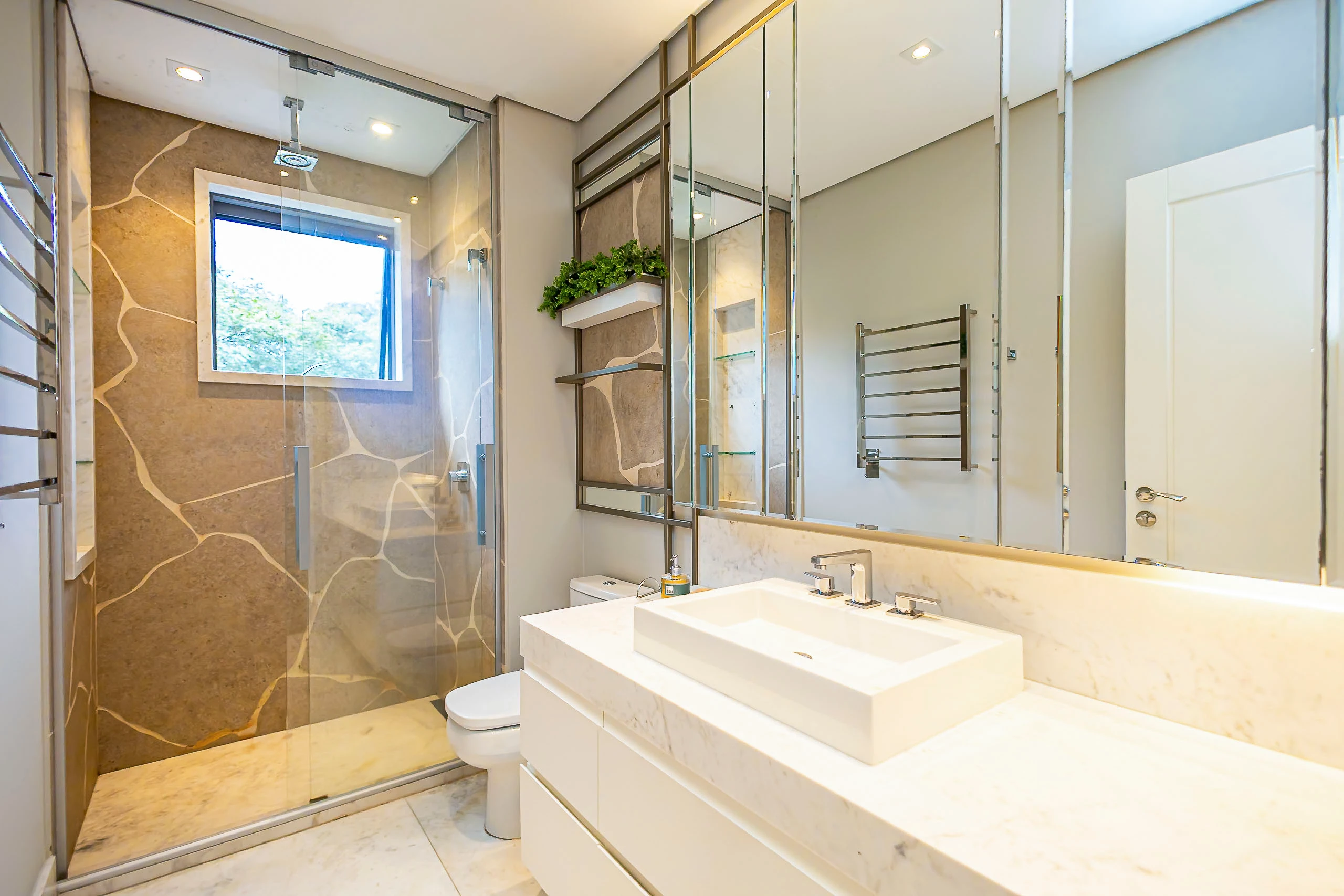 Apartamento em Curitiba - PR, no bairro Seminário - Ref: AP1869-CTI