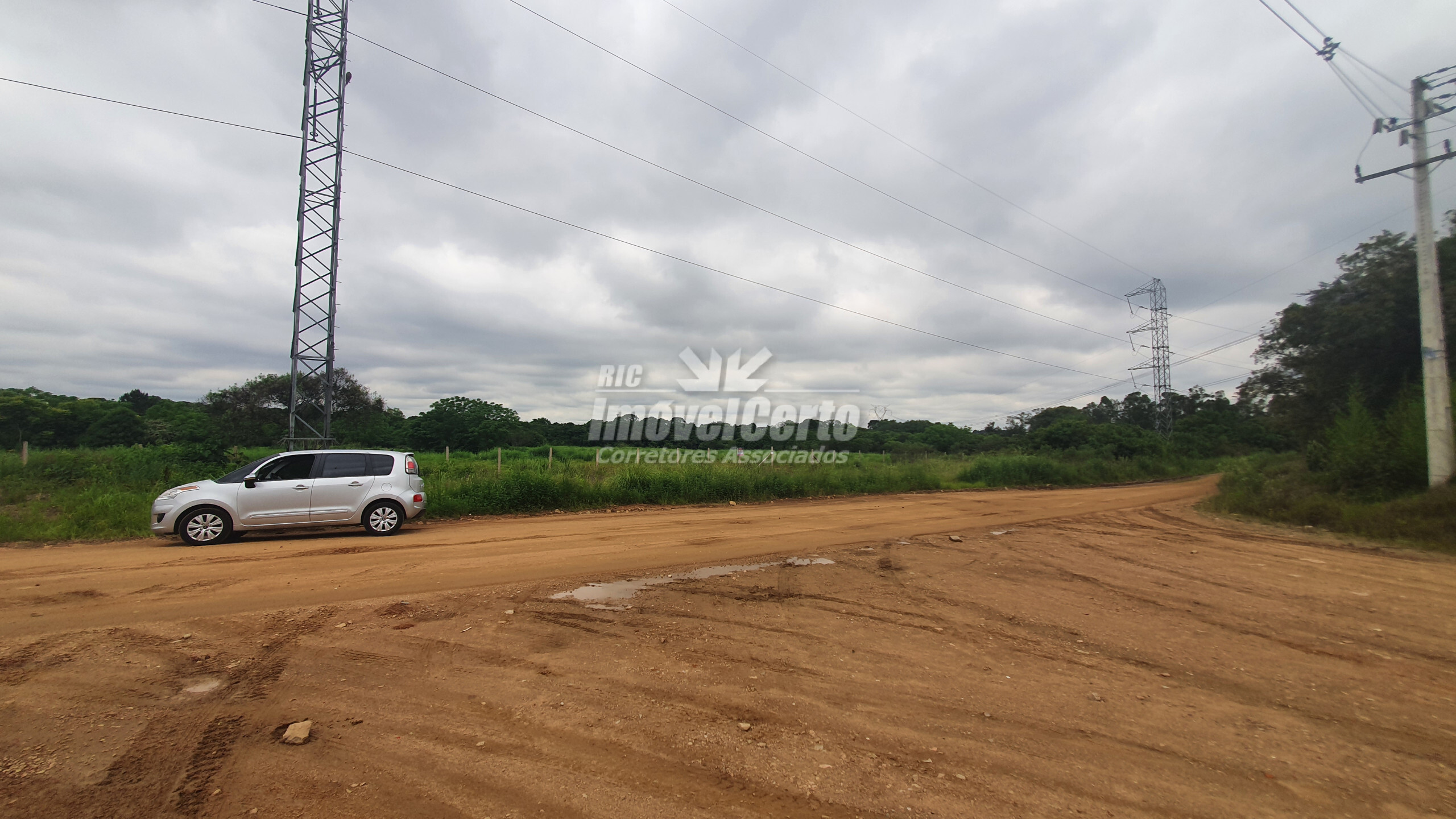 TERRENO à venda com 128000m² por R$ 12.000.000,00 no bairro Thomaz Coelho - ARAUCÁRIA / PR
