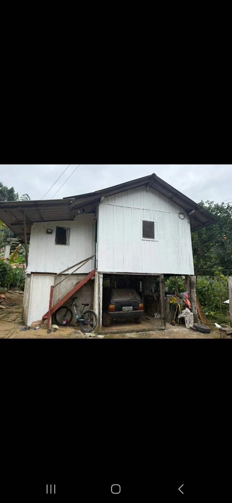 Oportunidade em Biriricas: 10 Mil m² com Casa, Poço e Duas Nascentes