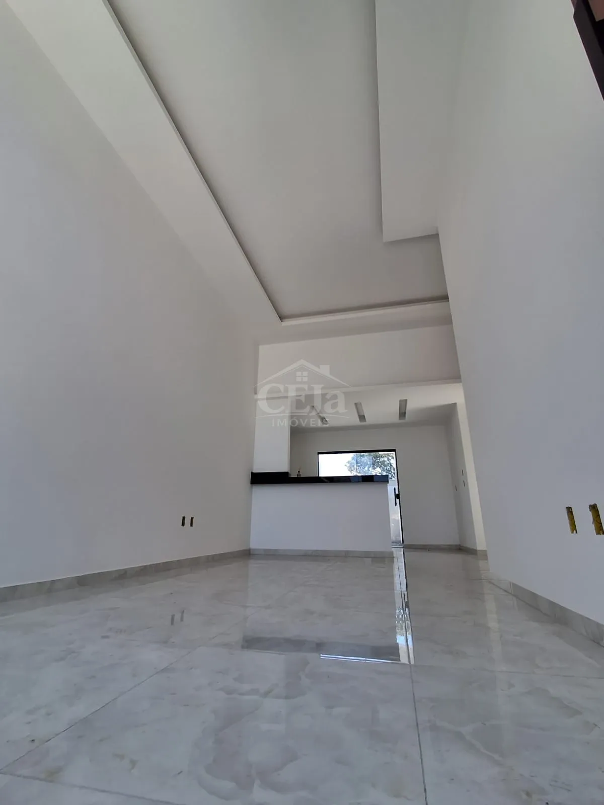 Casa de Alto Padrão no Jardim Campomar – A 350m da Praia