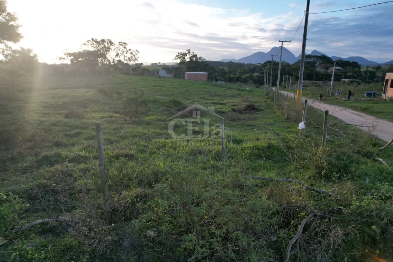 Terreno à Venda em Local Tranquilo – Ideal para Construir Seu Lar