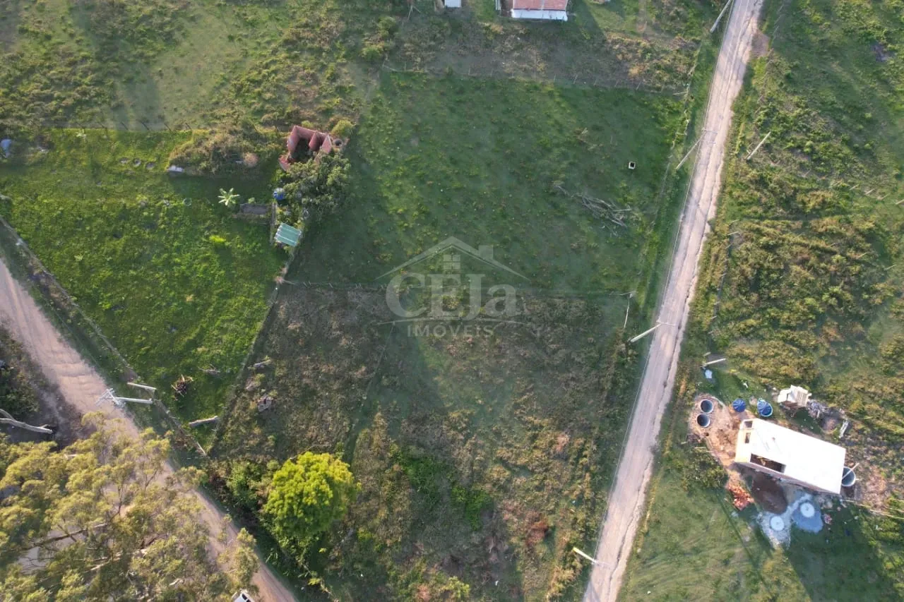Terreno à Venda em Local Tranquilo – Ideal para Construir Seu Lar