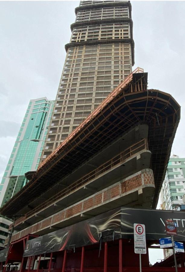 Apartamento Zona Central para Venda em Balneário Camboriú / SC no bairro CENTRO