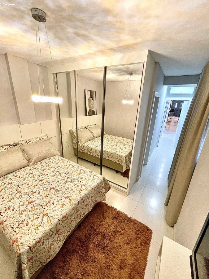 Apartamento 2 dormitórios para Venda em Itapema / SC no bairro MEIA PRAIA