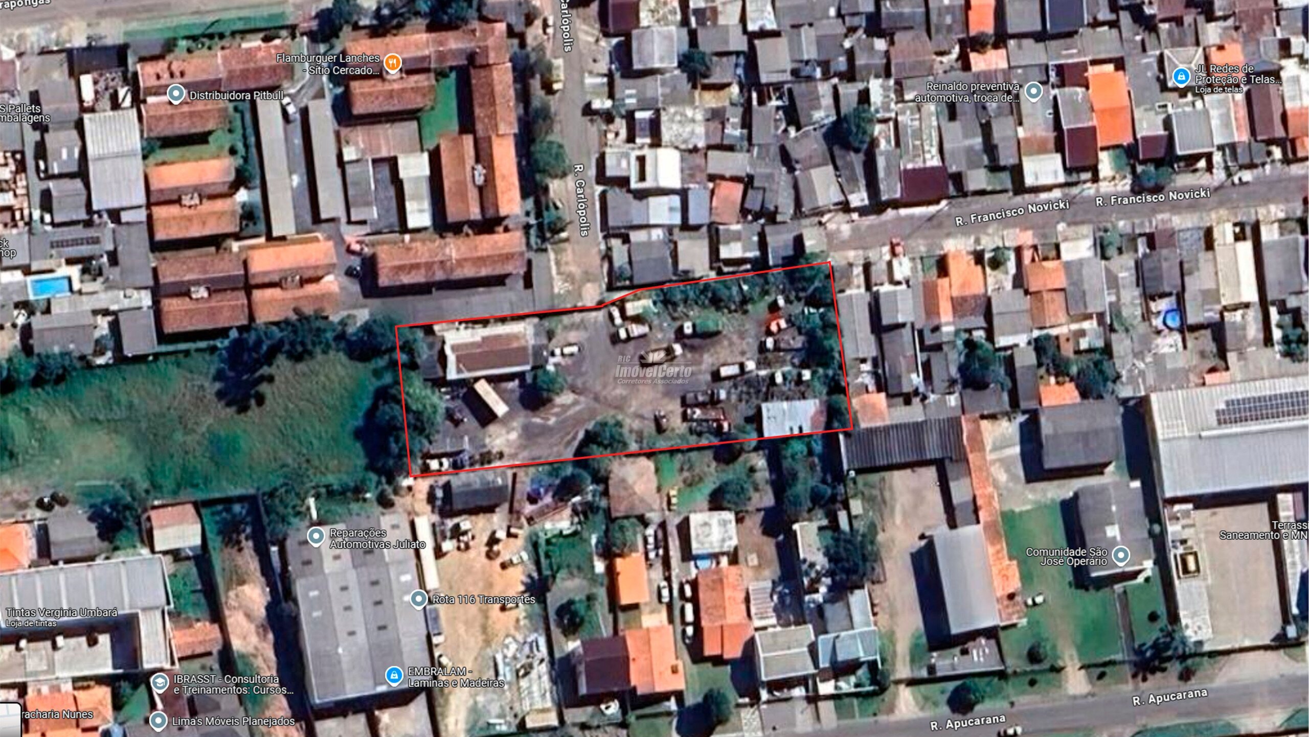 Terreno plano com 3025 m² no bairro Pinheirinho em