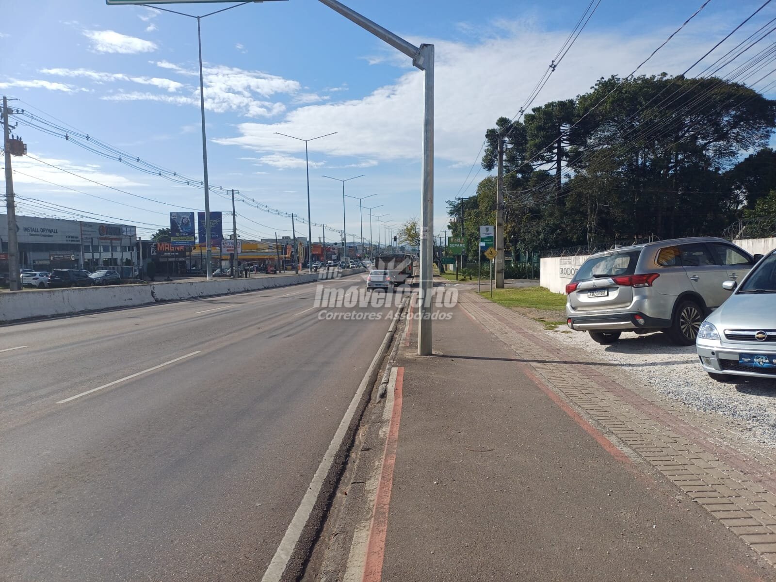 Terreno comercial à venda em Pinhais