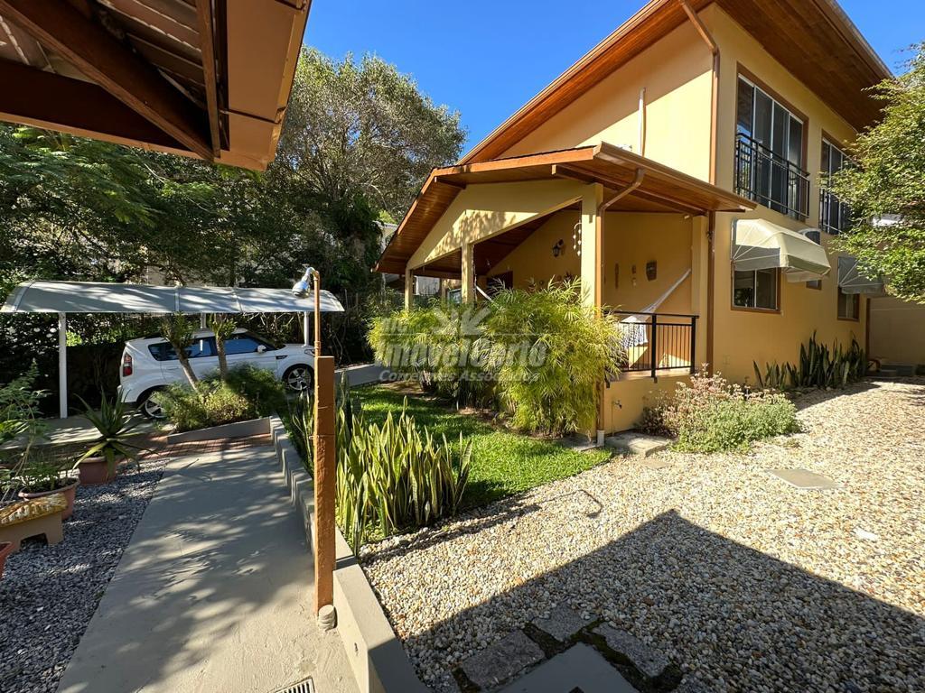 SAMBAQUI - Casa com 2 dormitórios à venda, 201,78