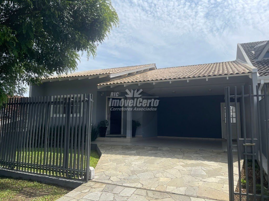 Encantadora casa de rua no Bairro Boa Vista - Curi