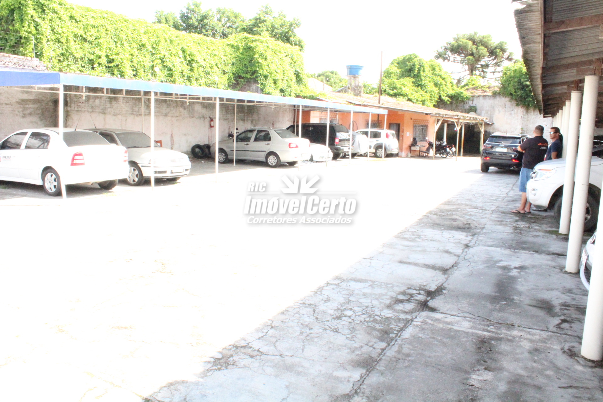 Terreno 843m² a venda no centro historico de Paran