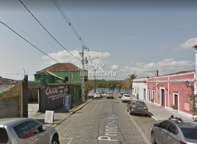 Terreno 843m² a venda no centro historico de Paran