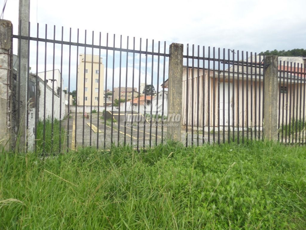 Terreno no Santa Quitéria, divisa com Seminário, h