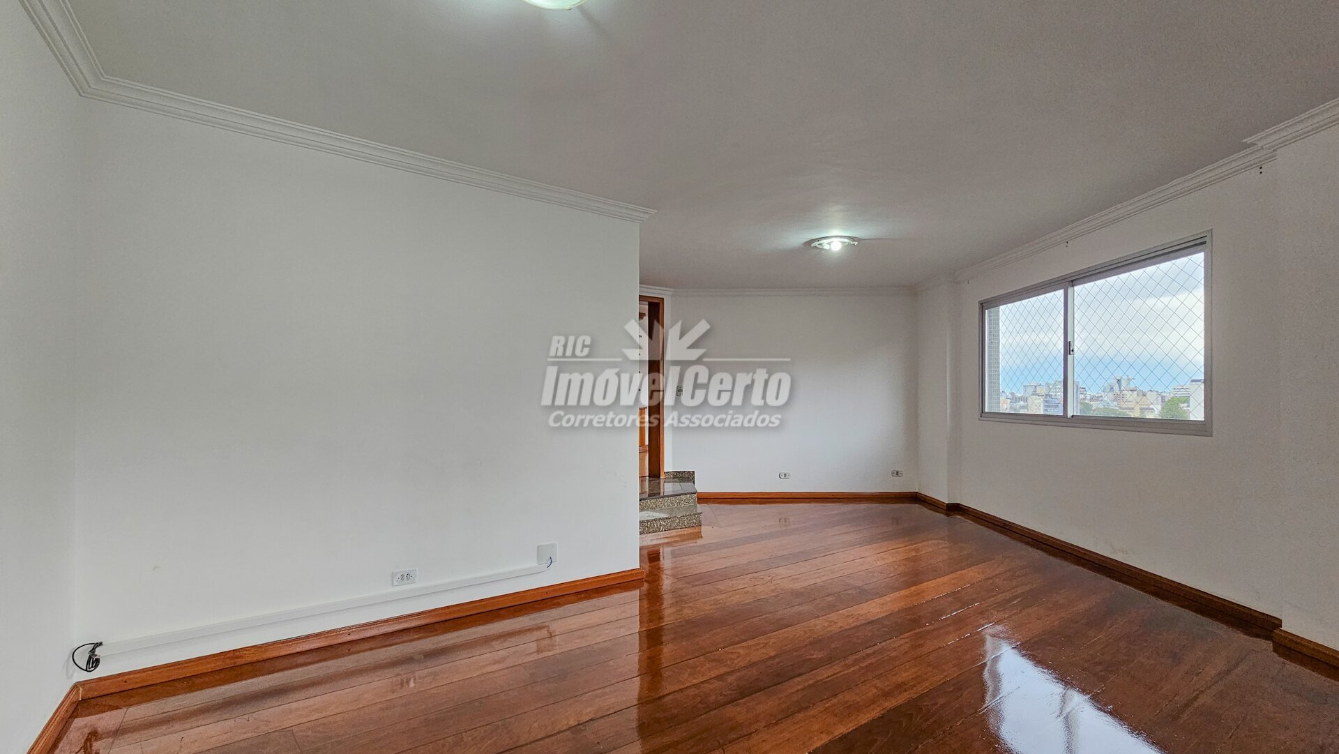 Apartamento no Juvevê de 148 m² privativo com 3 do