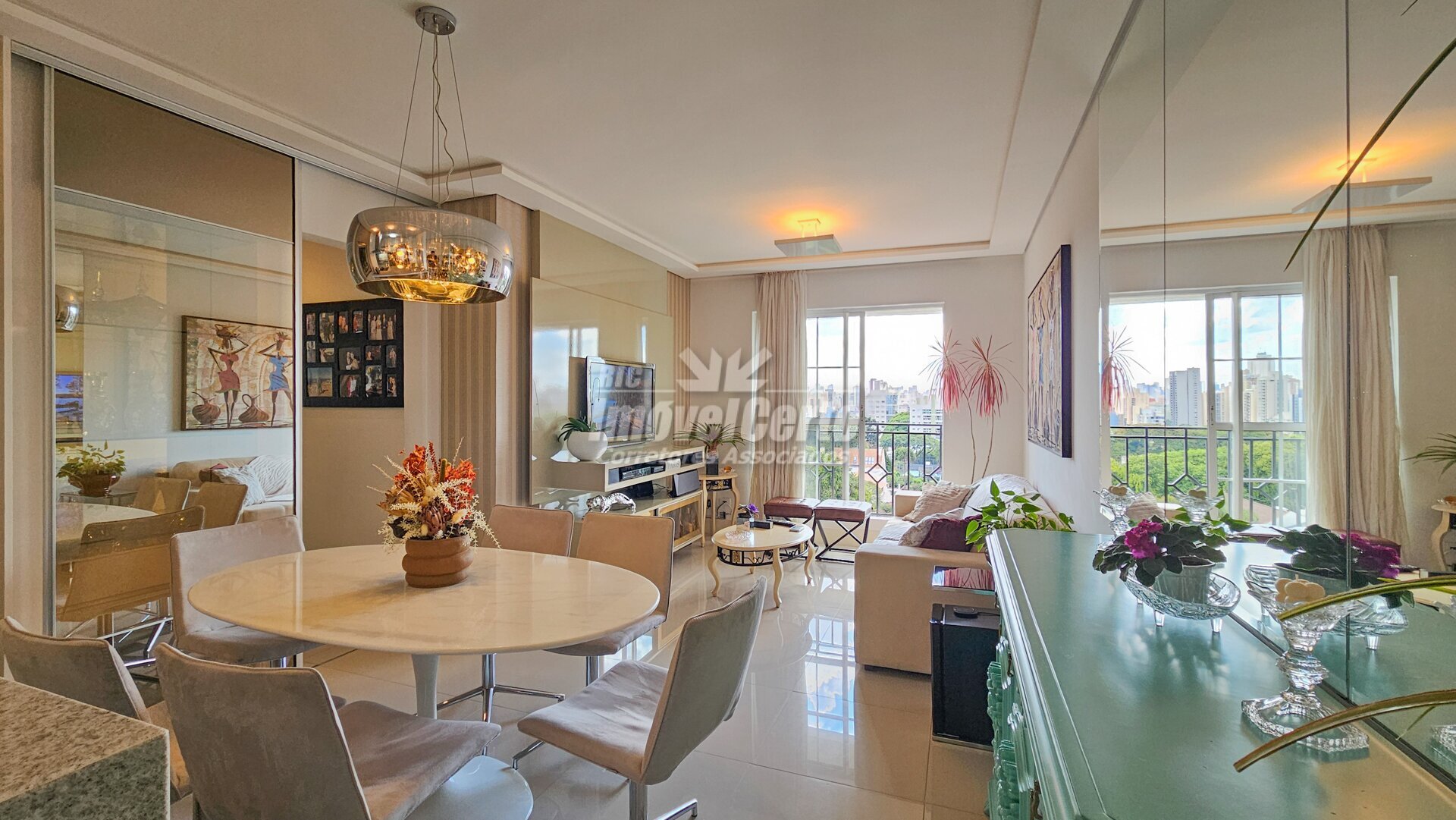 Apartamento de 75 m² com 3 dormitórios sendo 1 suí