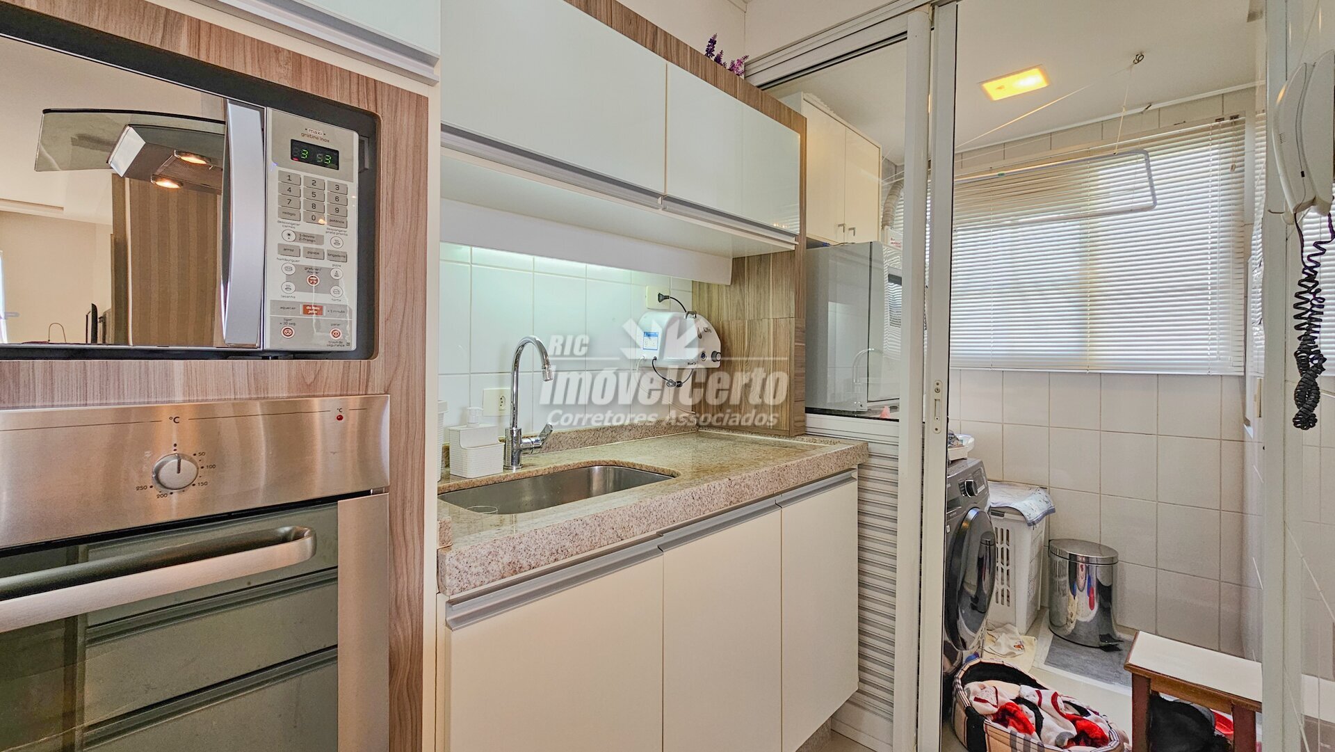 Miniatura 9
