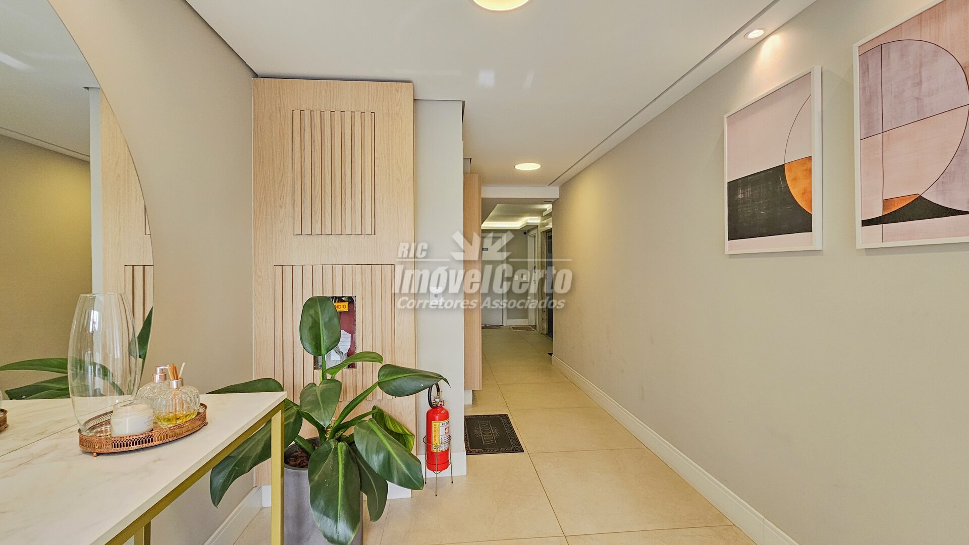 Apartamento de 75 m² com 3 dormitórios sendo 1 suí