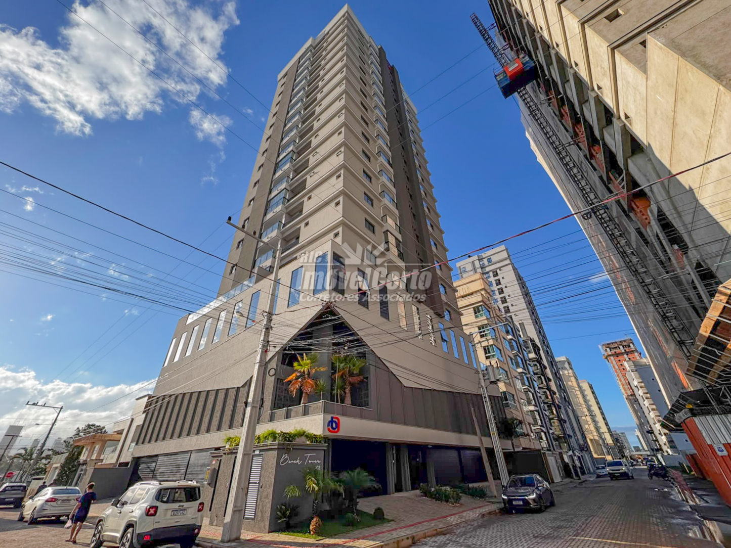 Apartamento de 77 m² de área privativa com 2 suíte