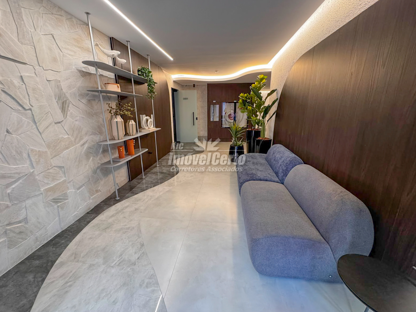 Apartamento de 77 m² de área privativa com 2 suíte