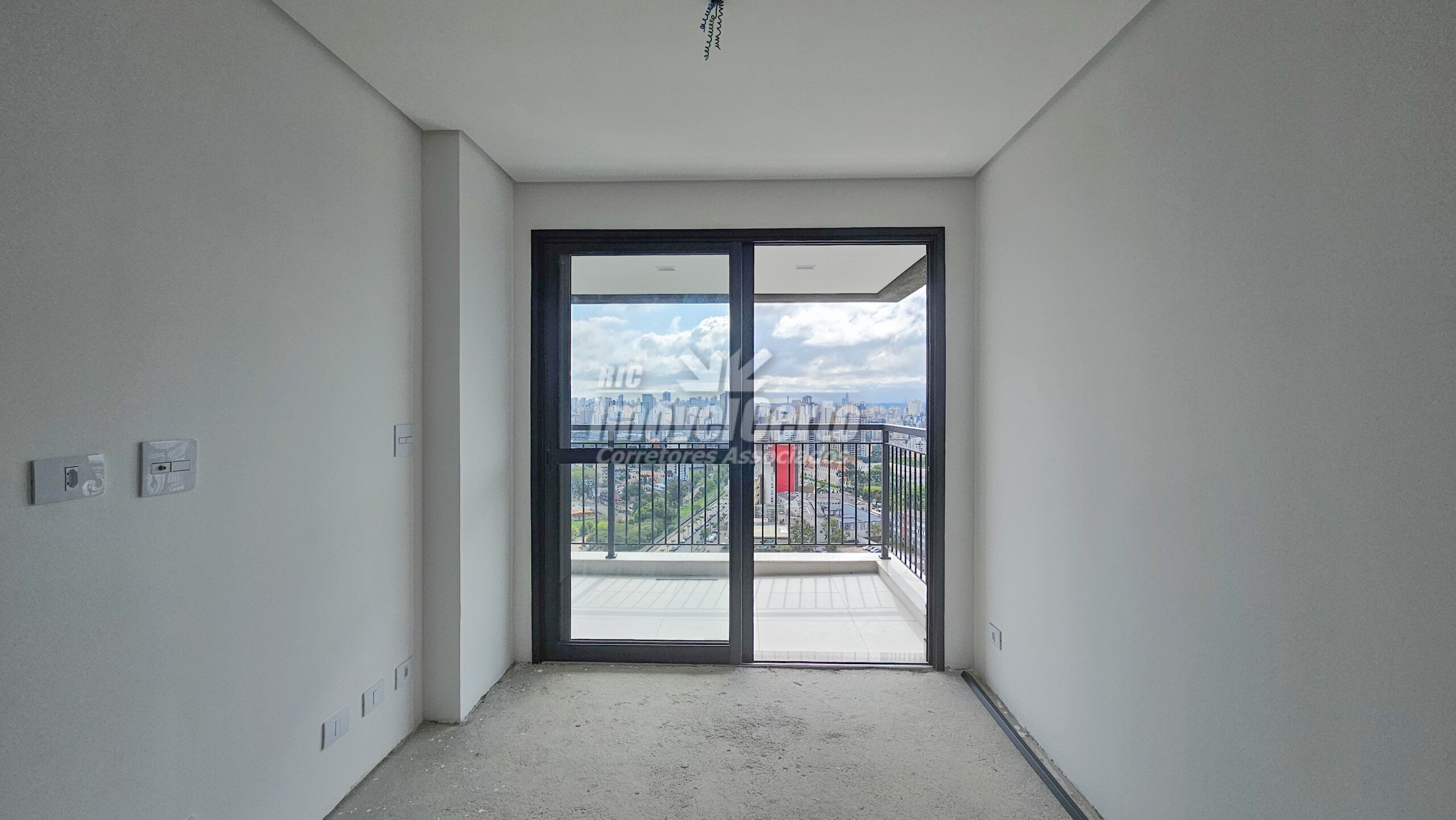 Apartamento 61 m² no 23º andar com 2 dormitorios s
