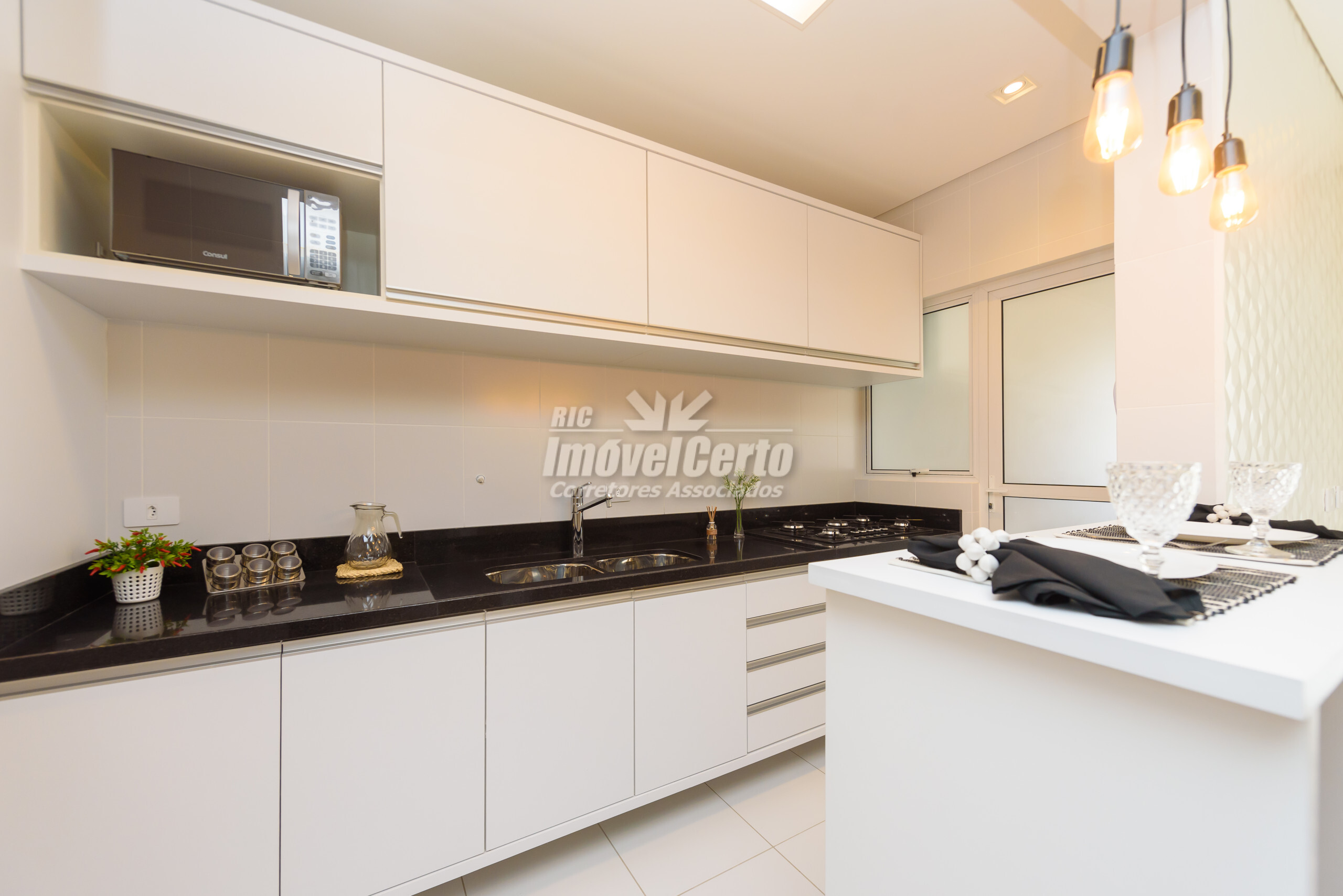 Miniatura 11