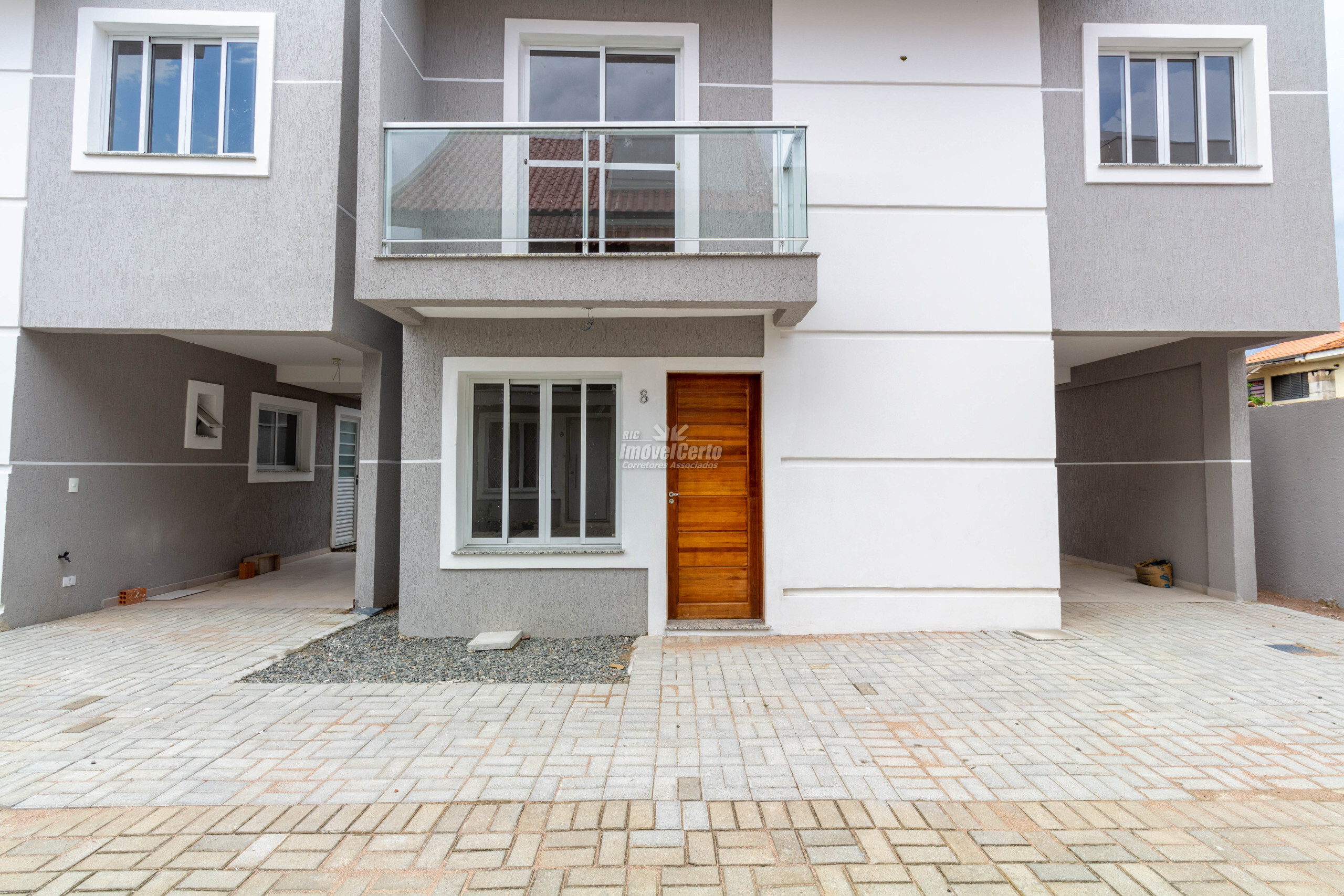 Sobrado à venda, 132 m² por R$ 748.000,00 - Cajuru
