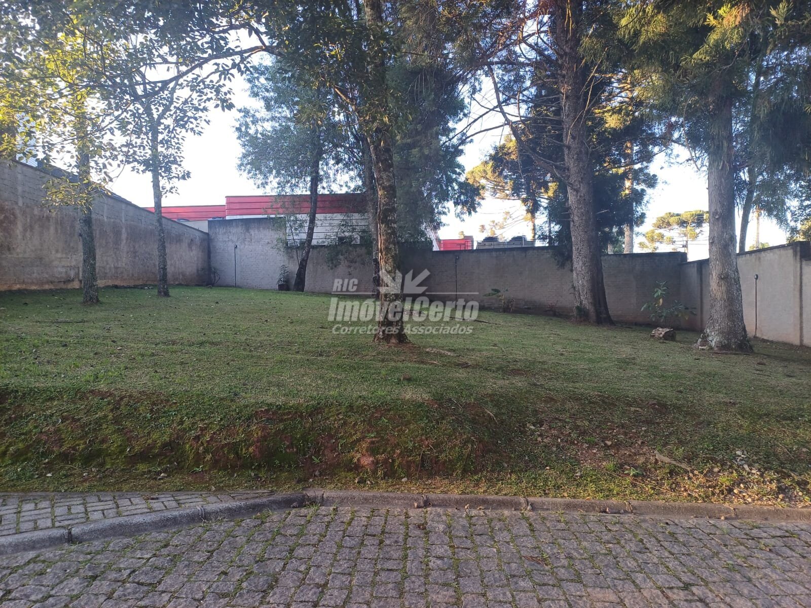 Ótimo terreno à venda em Condomínio - Bairro Santa