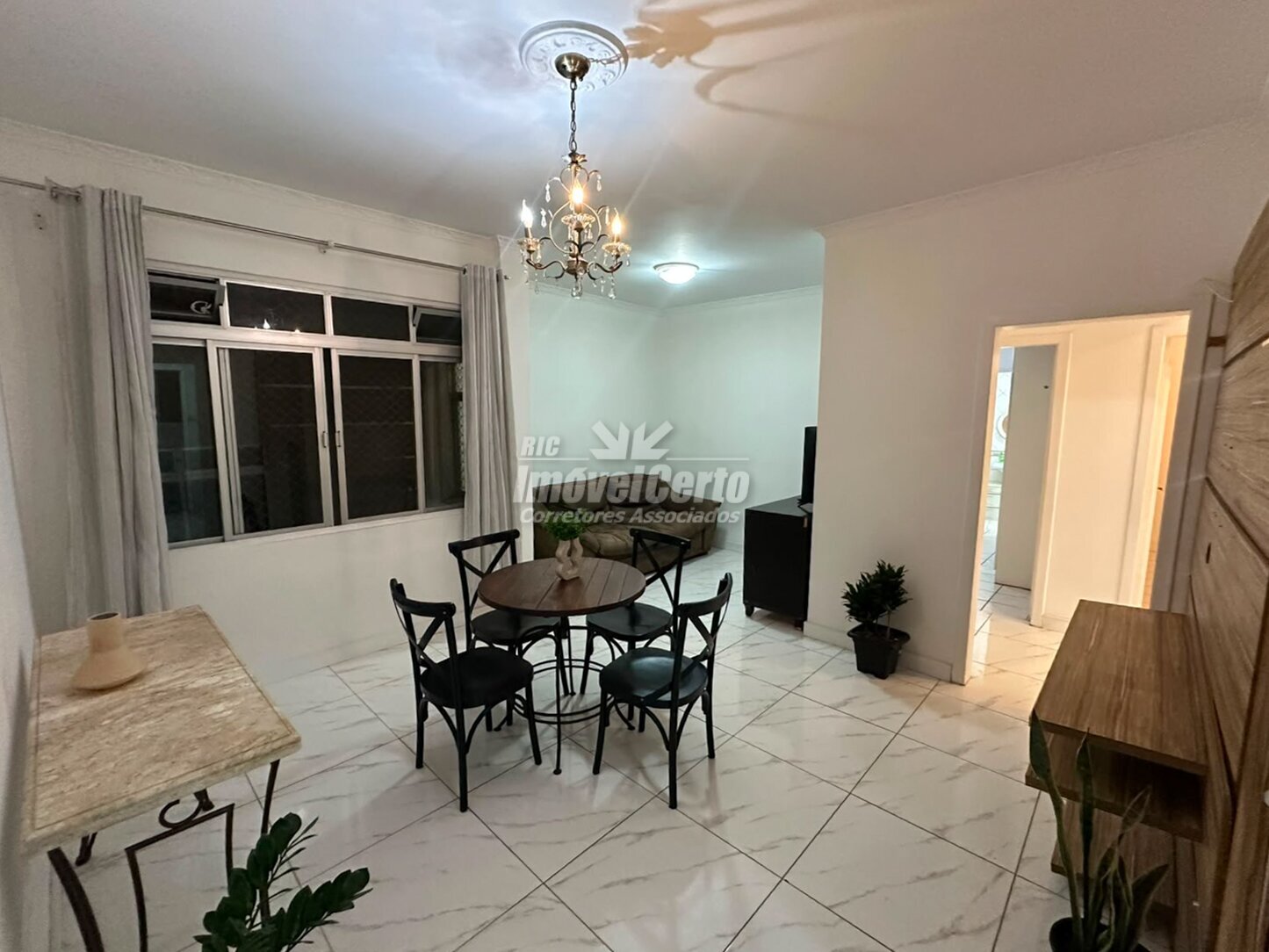 Apartamento de 98 m² privativo com 3 dormitórios s
