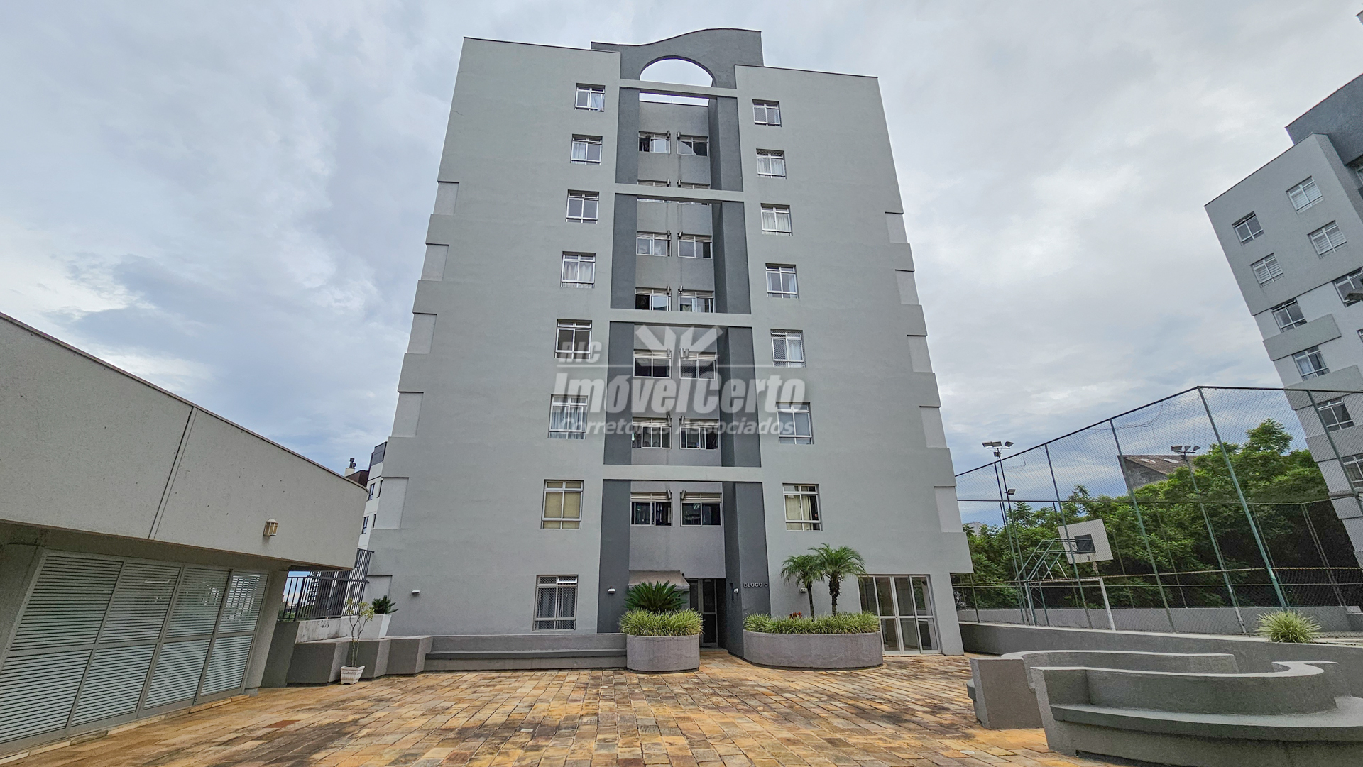 Apartamento de 66 m² privativo com 3 dormitórios e