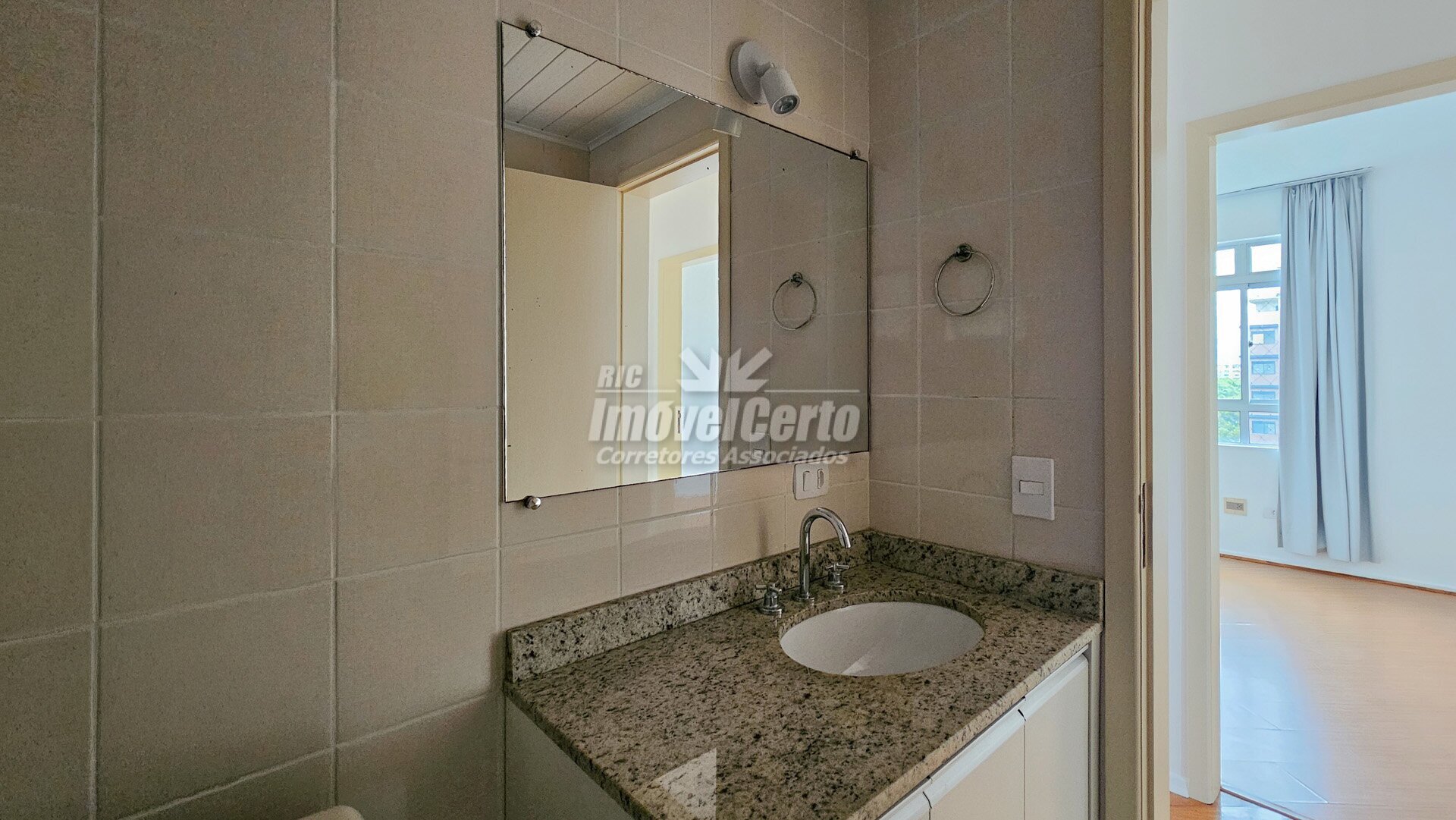 Miniatura 11