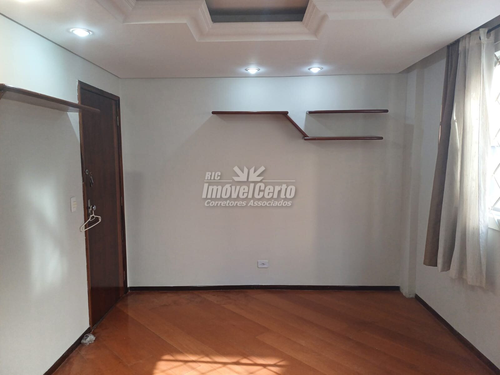 Apartamento de três quartos à venda no Água Verde.